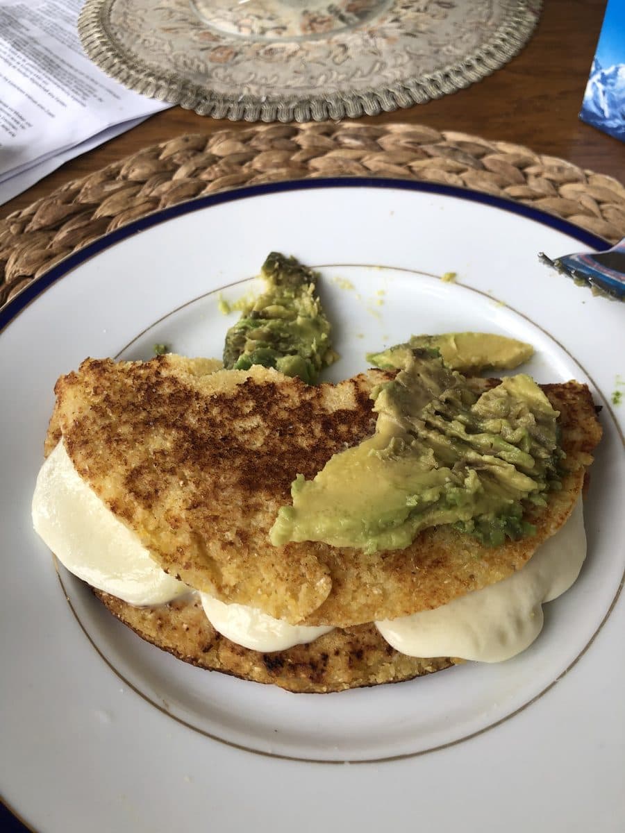 Cachapa con Aguacate